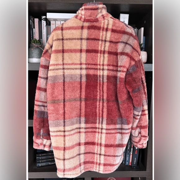 ViCI Plaid Shacket Teddy Soft Fall Jacket in Rose Pink Cream - Picture 5 of 11